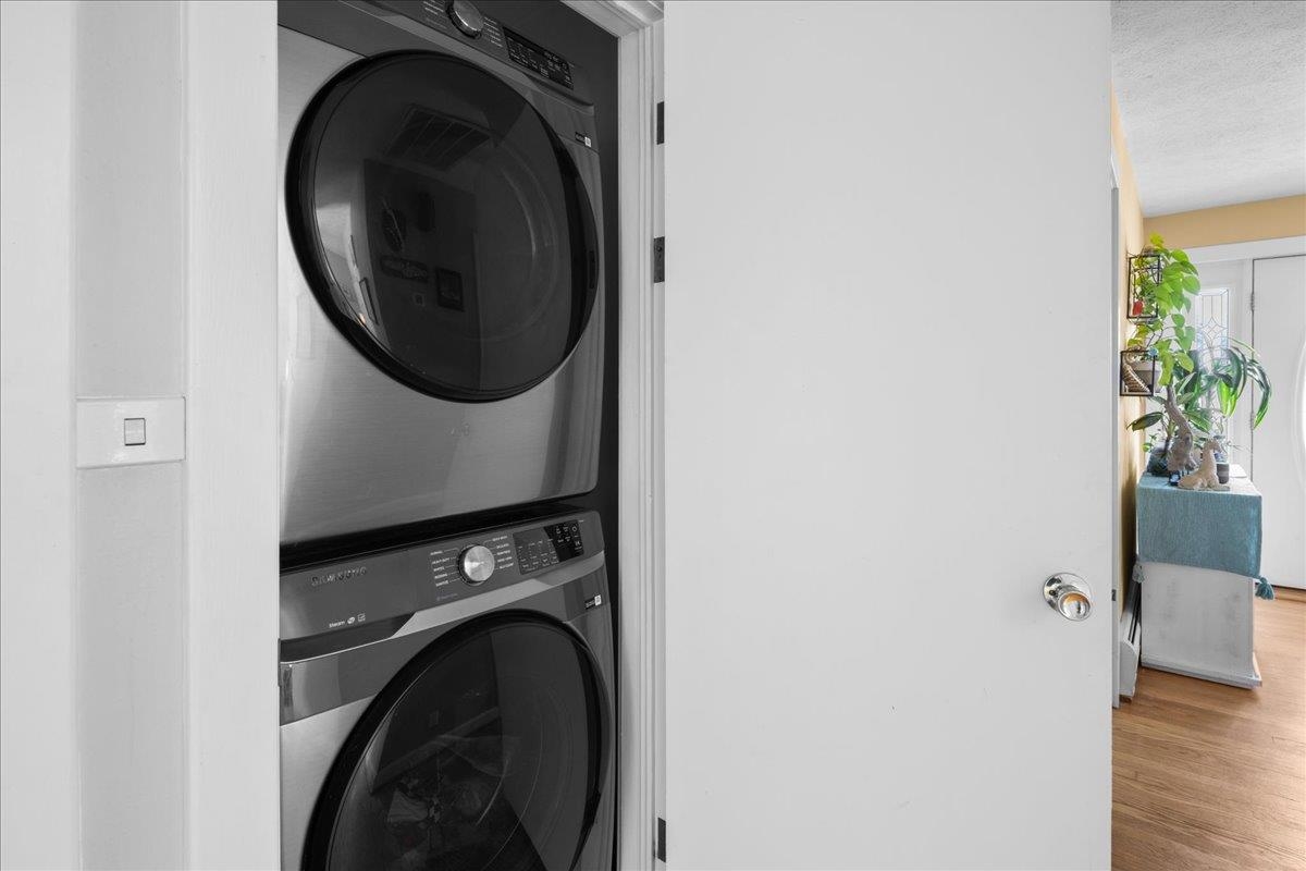 330 N SUNSET DR, BROADWAY, Virginia 22815, 3 Bedrooms Bedrooms, ,2 BathroomsBathrooms,Residential,330 N SUNSET DR,675988 MLS # 675988