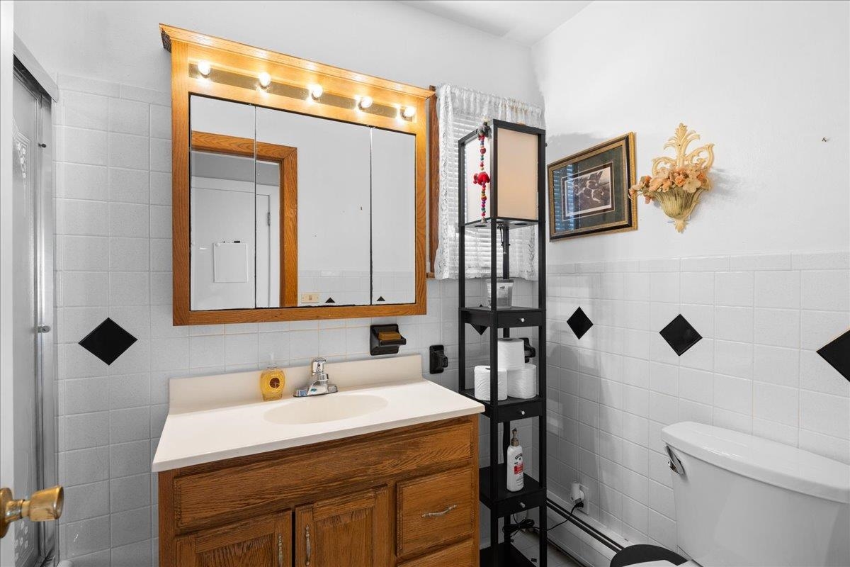 330 N SUNSET DR, BROADWAY, Virginia 22815, 3 Bedrooms Bedrooms, ,2 BathroomsBathrooms,Residential,330 N SUNSET DR,675988 MLS # 675988