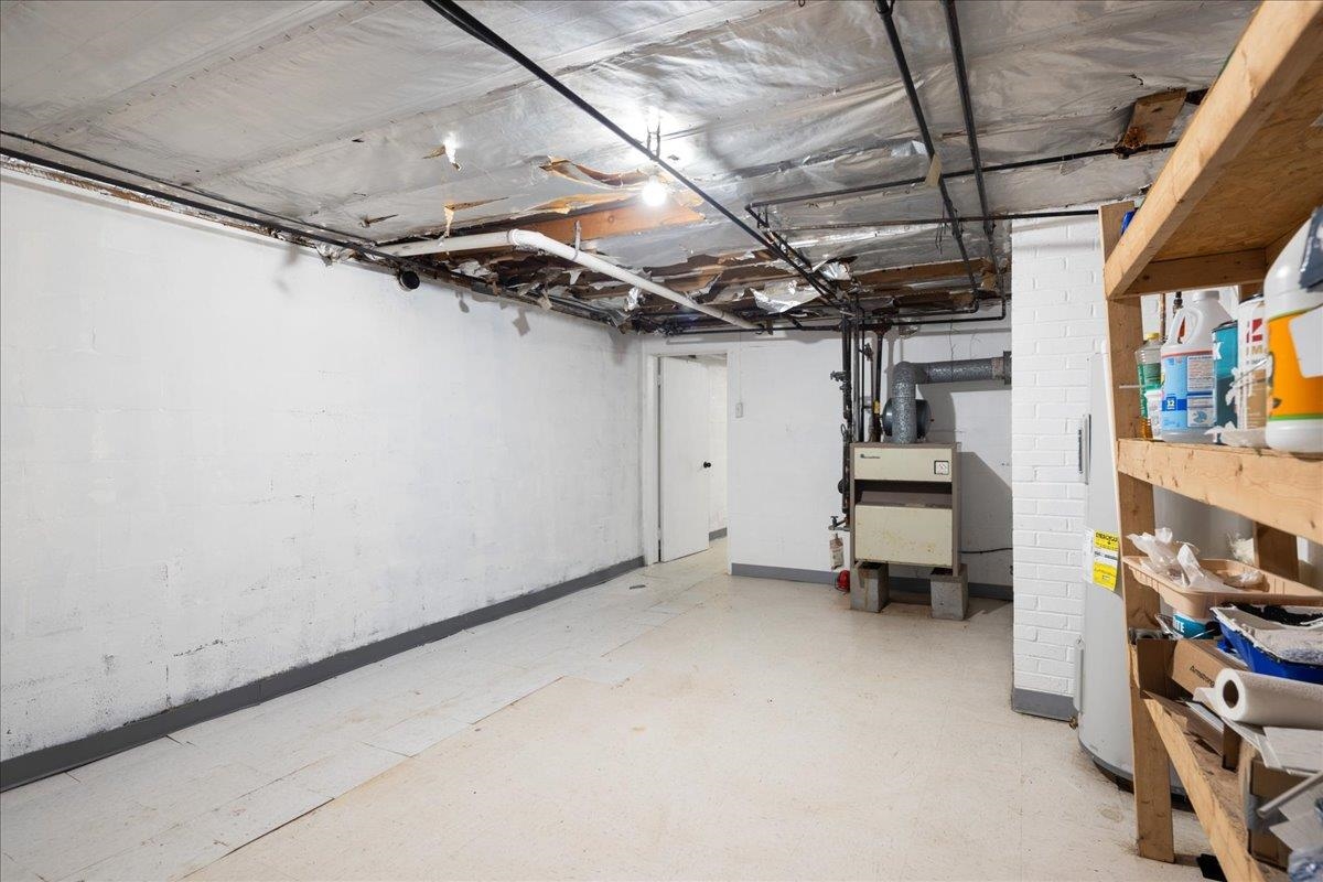 330 N SUNSET DR, BROADWAY, Virginia 22815, 3 Bedrooms Bedrooms, ,2 BathroomsBathrooms,Residential,330 N SUNSET DR,675988 MLS # 675988