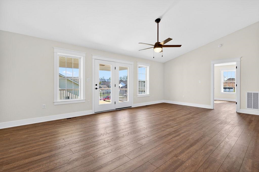 208 LINDBURGH DR, WAYNESBORO, Virginia 22980, 4 Bedrooms Bedrooms, ,2 BathroomsBathrooms,Residential,208 LINDBURGH DR,675990 MLS # 675990