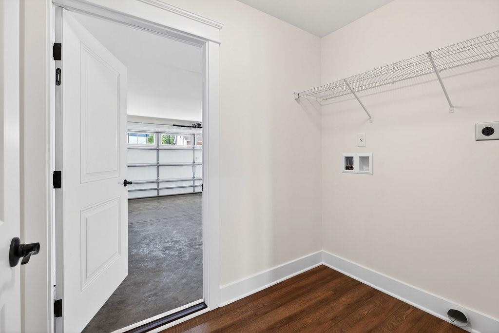 208 LINDBURGH DR, WAYNESBORO, Virginia 22980, 4 Bedrooms Bedrooms, ,2 BathroomsBathrooms,Residential,208 LINDBURGH DR,675990 MLS # 675990