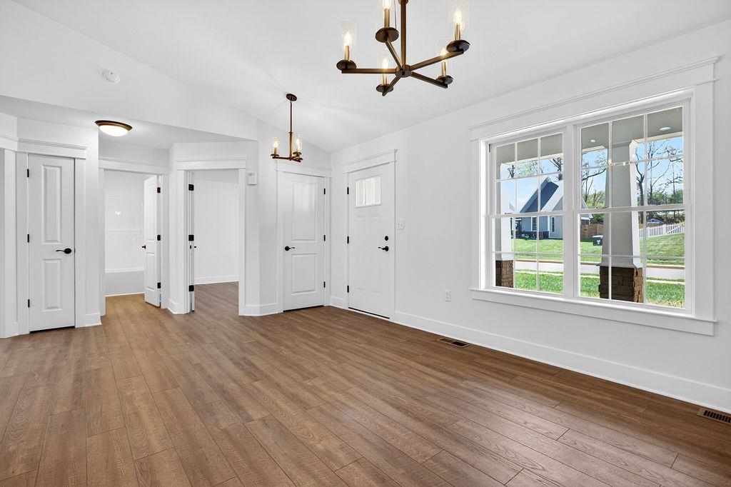 208 LINDBURGH DR, WAYNESBORO, Virginia 22980, 4 Bedrooms Bedrooms, ,2 BathroomsBathrooms,Residential,208 LINDBURGH DR,675990 MLS # 675990