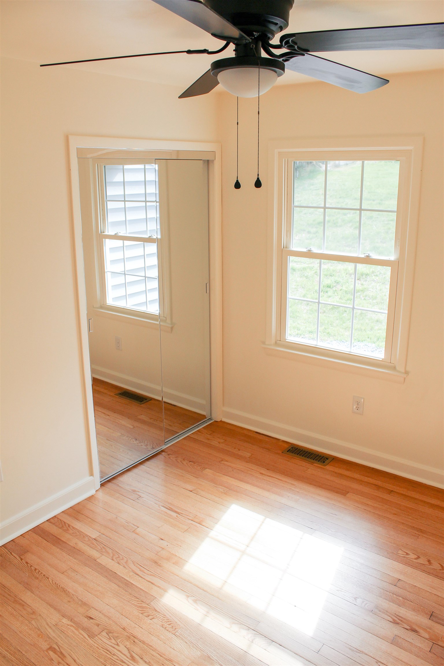 306 HOOVER ST, STAUNTON, Virginia 24401, 3 Bedrooms Bedrooms, ,1 BathroomBathrooms,Residential,306 HOOVER ST,675991 MLS # 675991