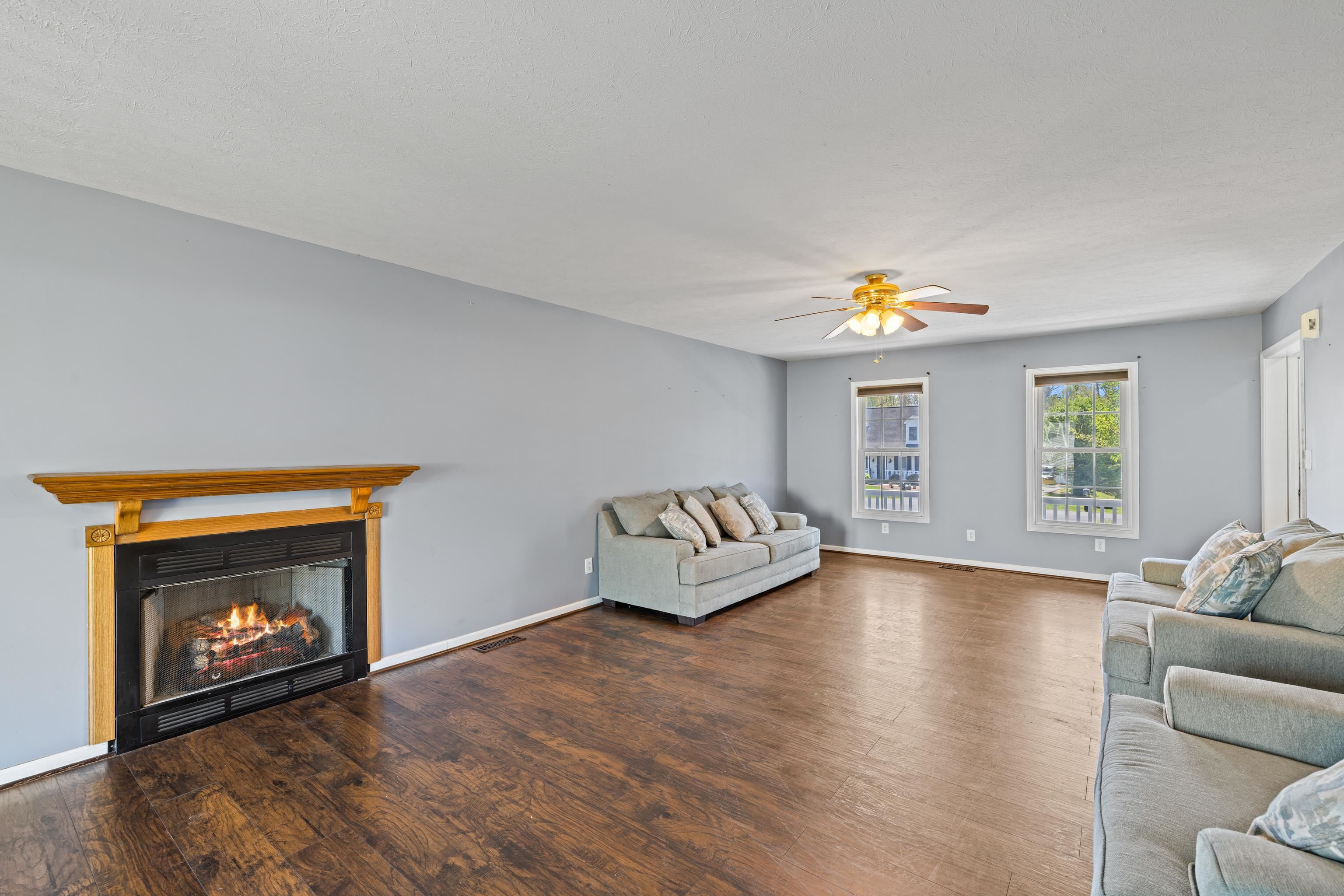 98 WOODSIDE DR, WAYNESBORO, Virginia 22980, 5 Bedrooms Bedrooms, ,2 BathroomsBathrooms,Residential,98 WOODSIDE DR,675992 MLS # 675992