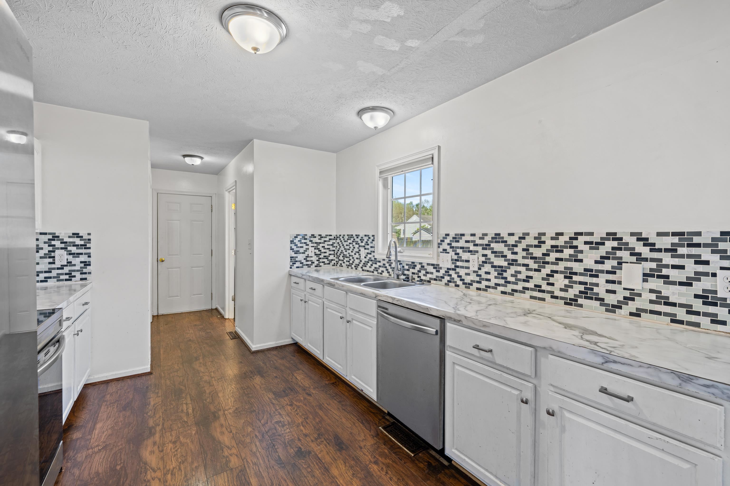 98 WOODSIDE DR, WAYNESBORO, Virginia 22980, 5 Bedrooms Bedrooms, ,2 BathroomsBathrooms,Residential,98 WOODSIDE DR,675992 MLS # 675992