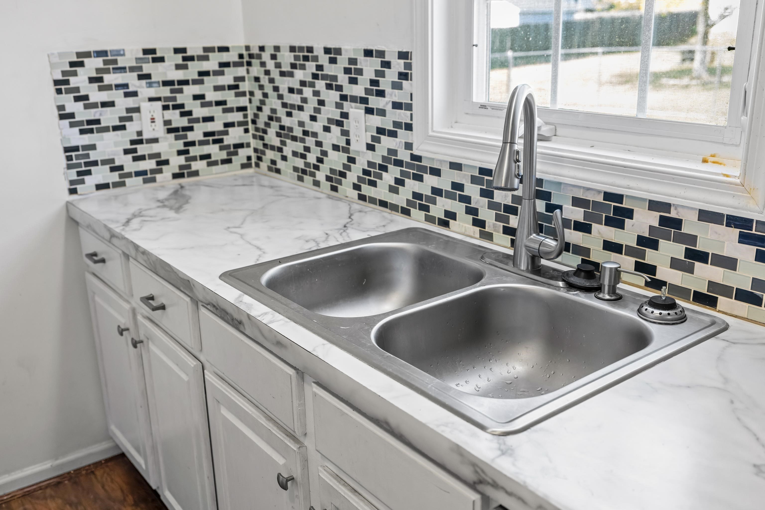 98 WOODSIDE DR, WAYNESBORO, Virginia 22980, 5 Bedrooms Bedrooms, ,2 BathroomsBathrooms,Residential,98 WOODSIDE DR,675992 MLS # 675992