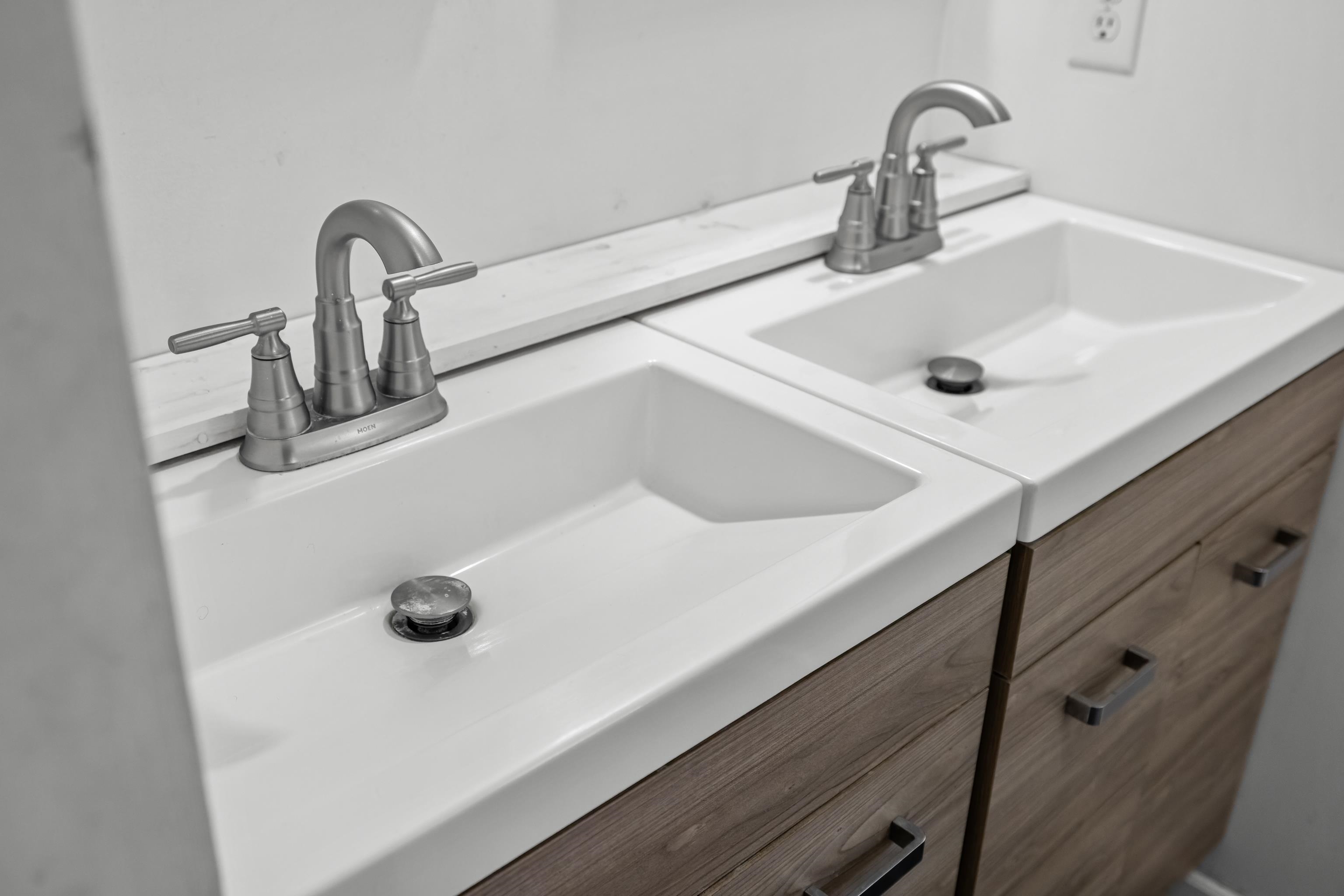 98 WOODSIDE DR, WAYNESBORO, Virginia 22980, 5 Bedrooms Bedrooms, ,2 BathroomsBathrooms,Residential,98 WOODSIDE DR,675992 MLS # 675992