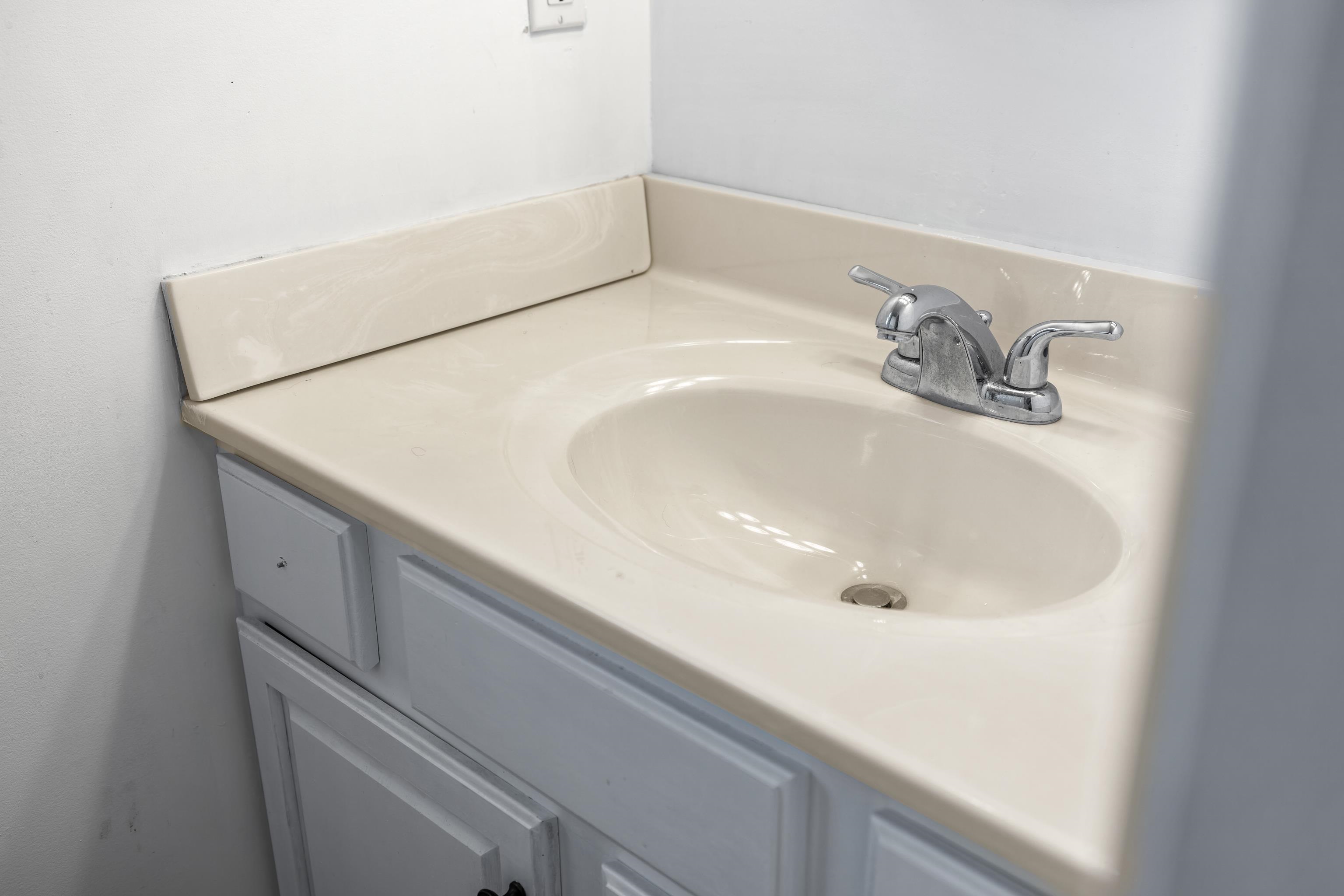 98 WOODSIDE DR, WAYNESBORO, Virginia 22980, 5 Bedrooms Bedrooms, ,2 BathroomsBathrooms,Residential,98 WOODSIDE DR,675992 MLS # 675992