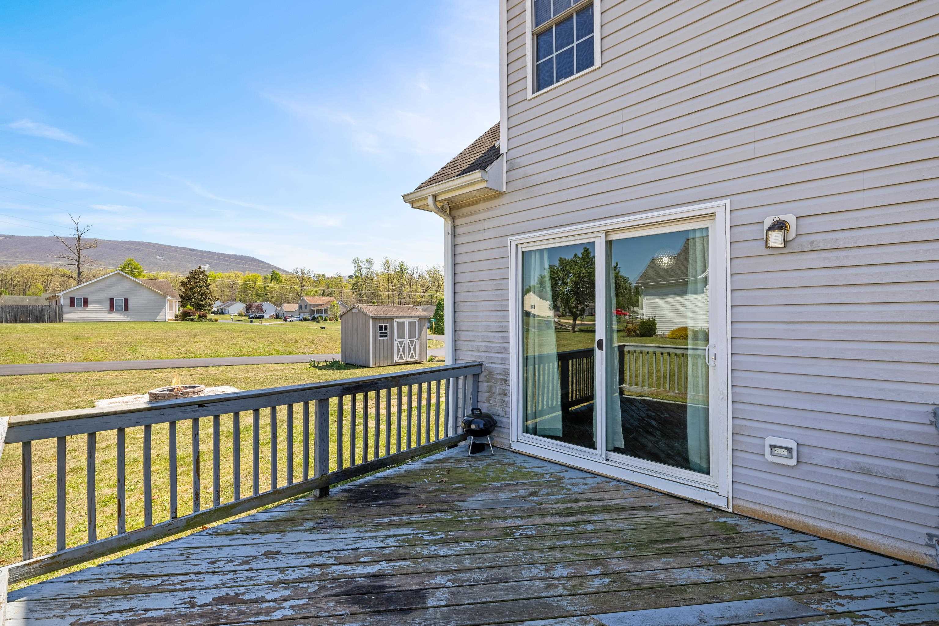 98 WOODSIDE DR, WAYNESBORO, Virginia 22980, 5 Bedrooms Bedrooms, ,2 BathroomsBathrooms,Residential,98 WOODSIDE DR,675992 MLS # 675992