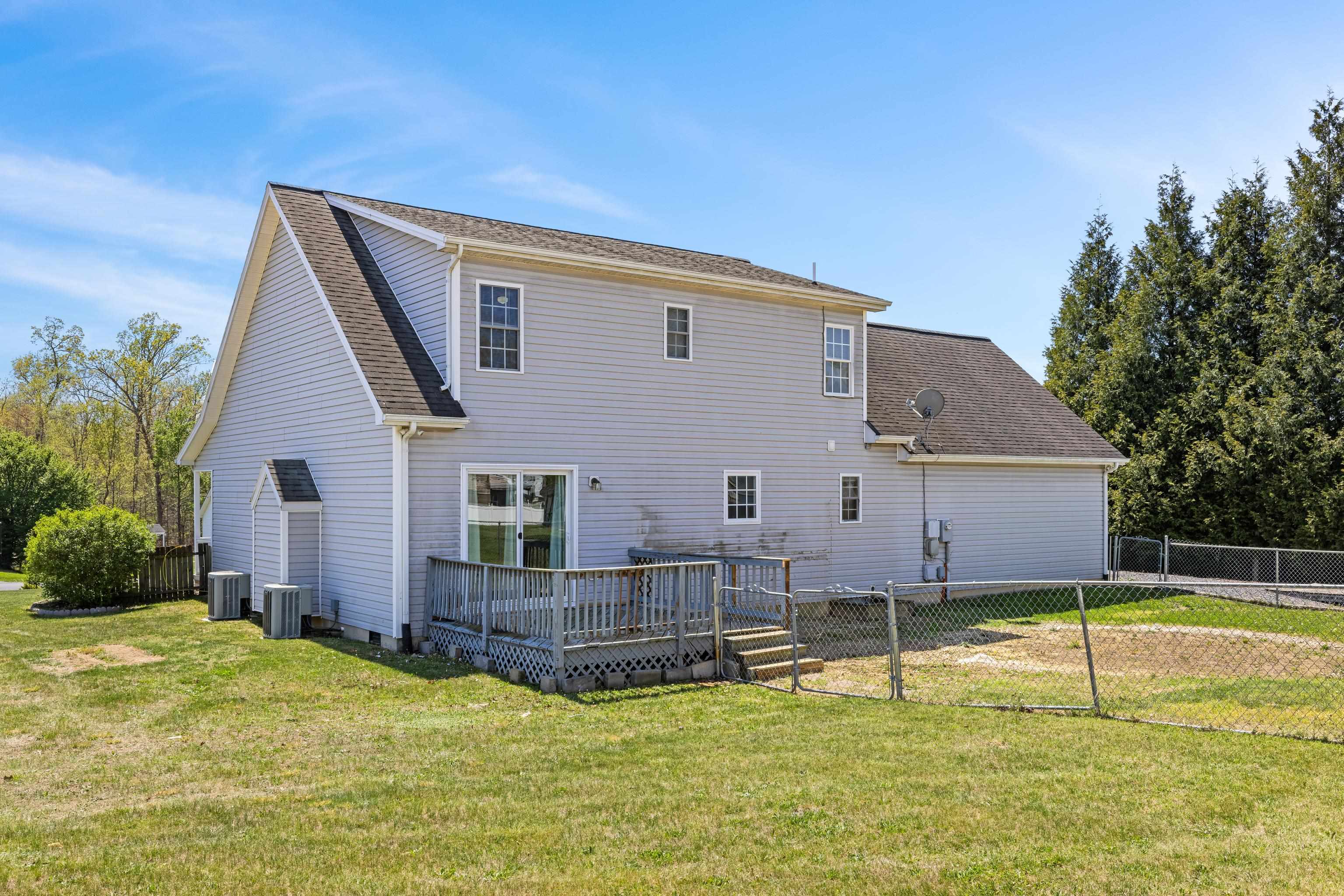 98 WOODSIDE DR, WAYNESBORO, Virginia 22980, 5 Bedrooms Bedrooms, ,2 BathroomsBathrooms,Residential,98 WOODSIDE DR,675992 MLS # 675992