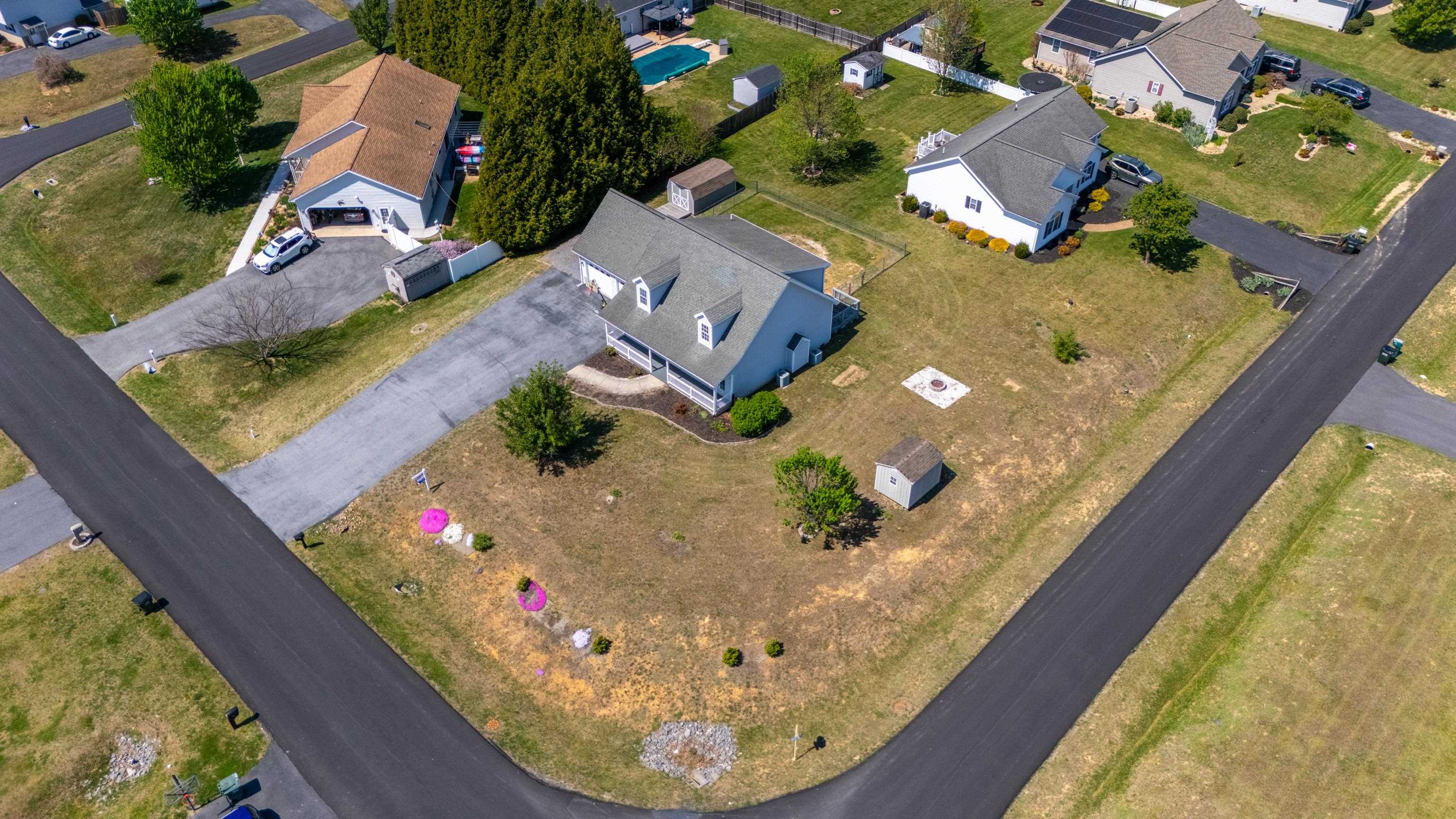 98 WOODSIDE DR, WAYNESBORO, Virginia 22980, 5 Bedrooms Bedrooms, ,2 BathroomsBathrooms,Residential,98 WOODSIDE DR,675992 MLS # 675992