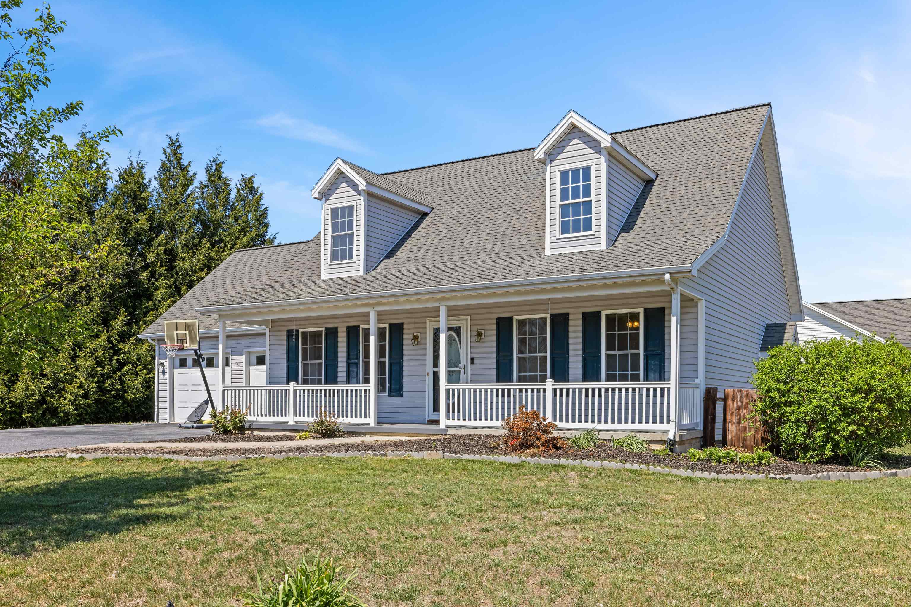 98 WOODSIDE DR, WAYNESBORO, Virginia 22980, 5 Bedrooms Bedrooms, ,2 BathroomsBathrooms,Residential,98 WOODSIDE DR,675992 MLS # 675992