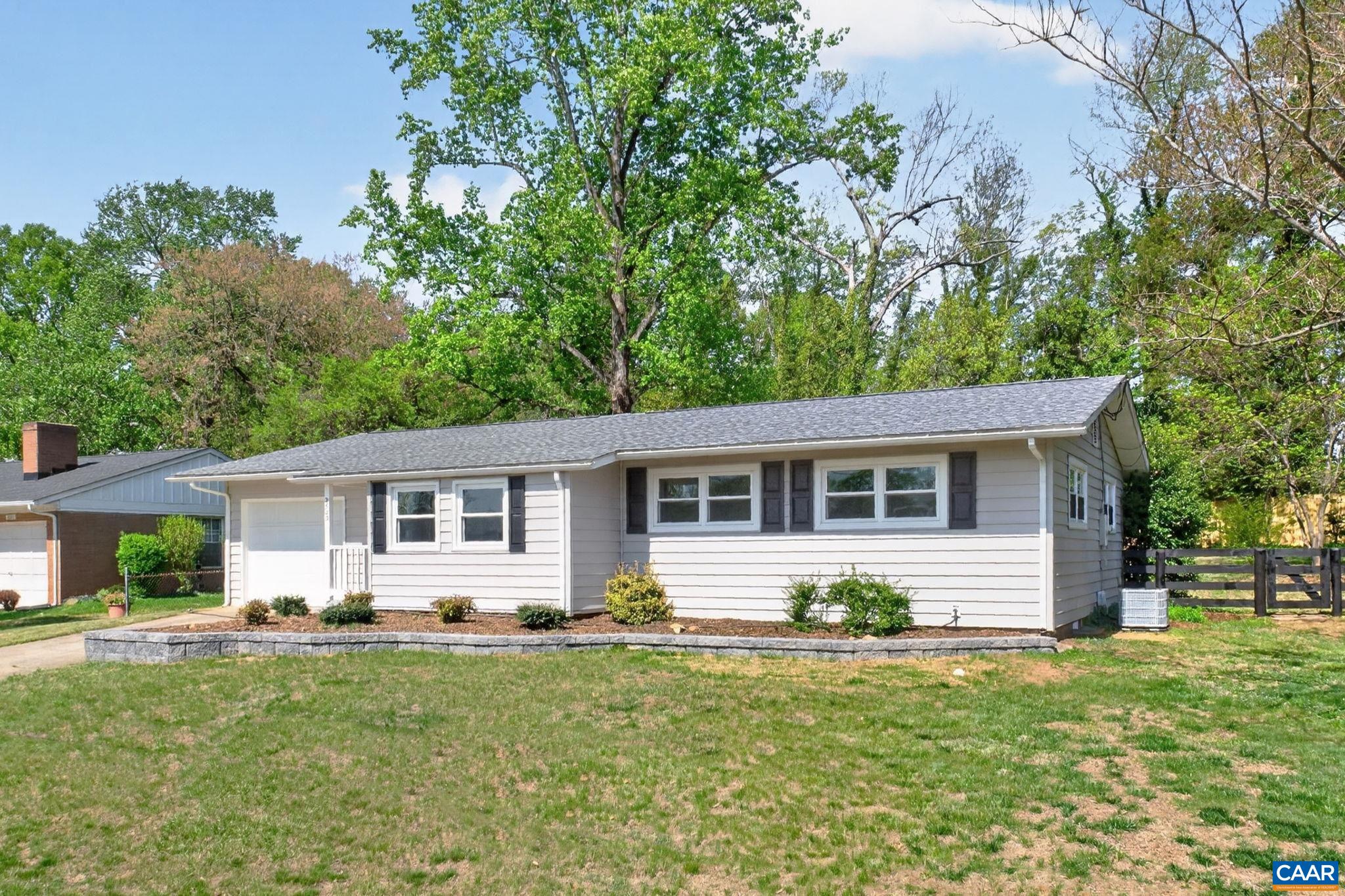 2623 COMMONWEALTH DR, CHARLOTTESVILLE, Virginia 22901, 3 Bedrooms Bedrooms, ,2 BathroomsBathrooms,Residential,2623 COMMONWEALTH DR,675994 MLS # 675994