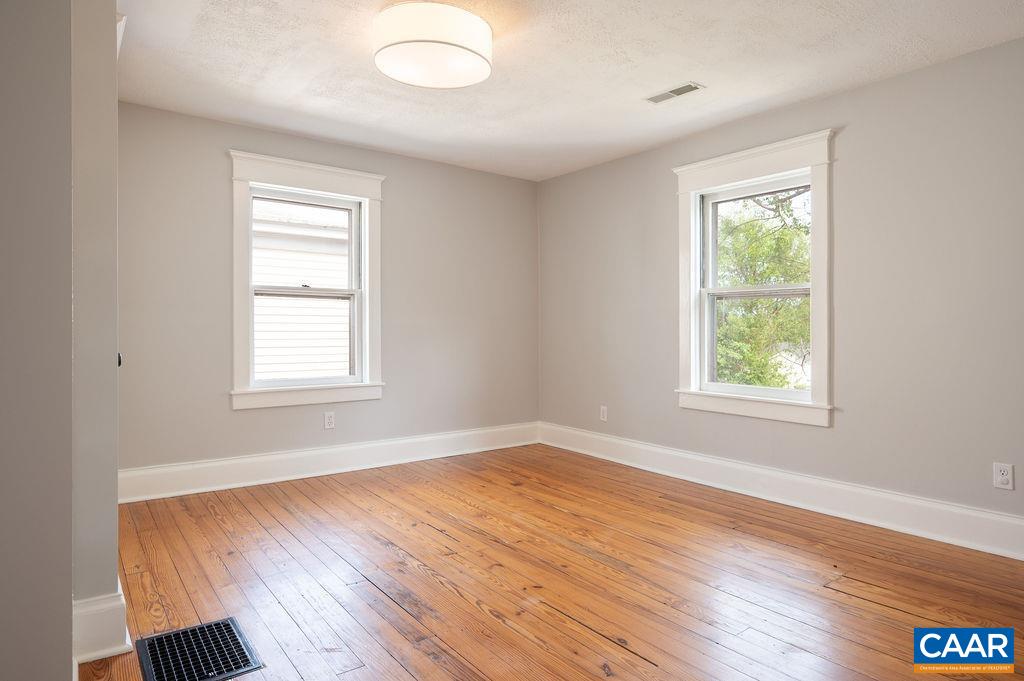 118 GOODMAN ST, CHARLOTTESVILLE, Virginia 22902, 4 Bedrooms Bedrooms, ,3 BathroomsBathrooms,Residential,118 GOODMAN ST,675998 MLS # 675998