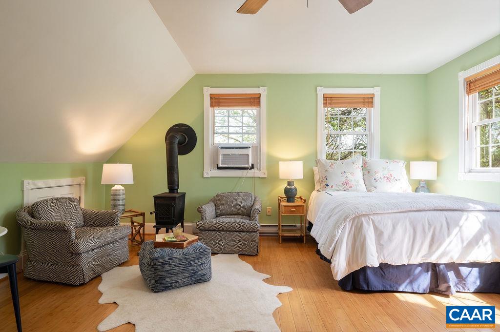 118 GOODMAN ST, CHARLOTTESVILLE, Virginia 22902, 4 Bedrooms Bedrooms, ,3 BathroomsBathrooms,Residential,118 GOODMAN ST,675998 MLS # 675998