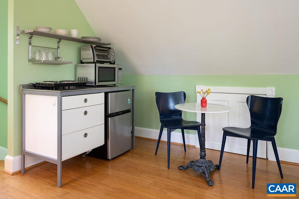 118 GOODMAN ST, CHARLOTTESVILLE, Virginia 22902, 4 Bedrooms Bedrooms, ,3 BathroomsBathrooms,Residential,118 GOODMAN ST,675998 MLS # 675998