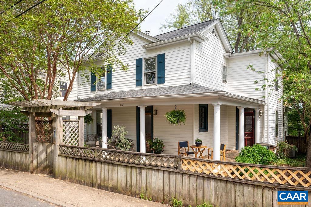 118 GOODMAN ST, CHARLOTTESVILLE, Virginia 22902, 4 Bedrooms Bedrooms, ,3 BathroomsBathrooms,Residential,118 GOODMAN ST,675998 MLS # 675998
