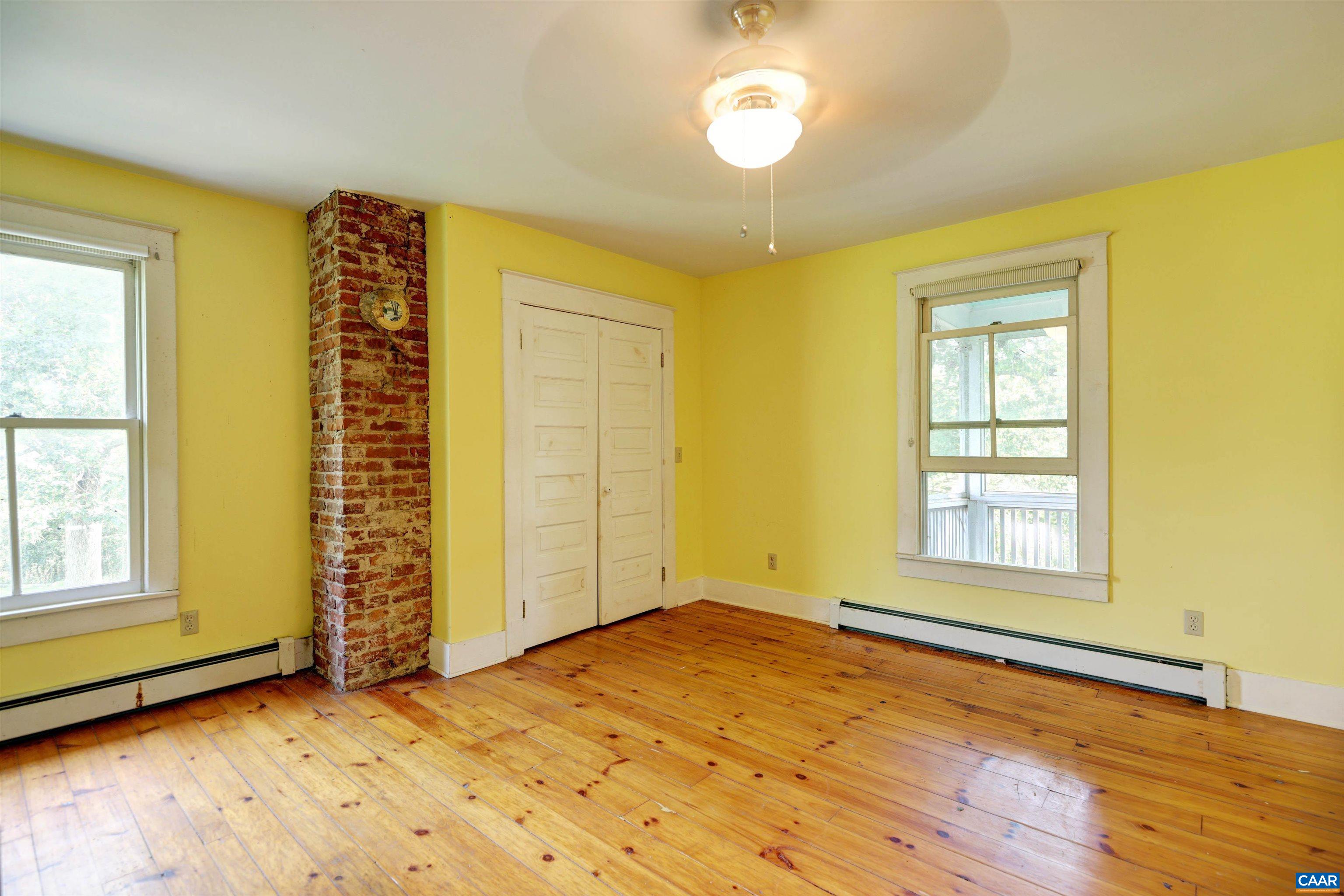 26 VINEYARD DR, MILLBORO, Virginia 24460, 3 Bedrooms Bedrooms, ,2 BathroomsBathrooms,Residential,26 VINEYARD DR,676000 MLS # 676000