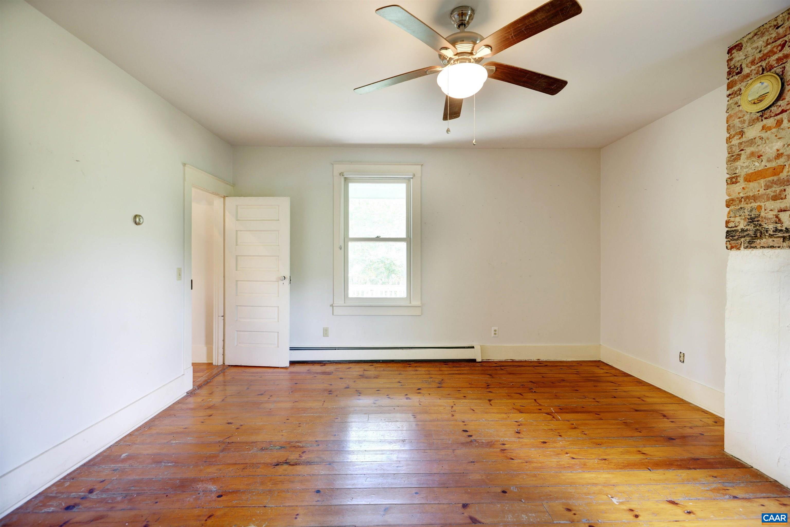 26 VINEYARD DR, MILLBORO, Virginia 24460, 3 Bedrooms Bedrooms, ,2 BathroomsBathrooms,Residential,26 VINEYARD DR,676000 MLS # 676000