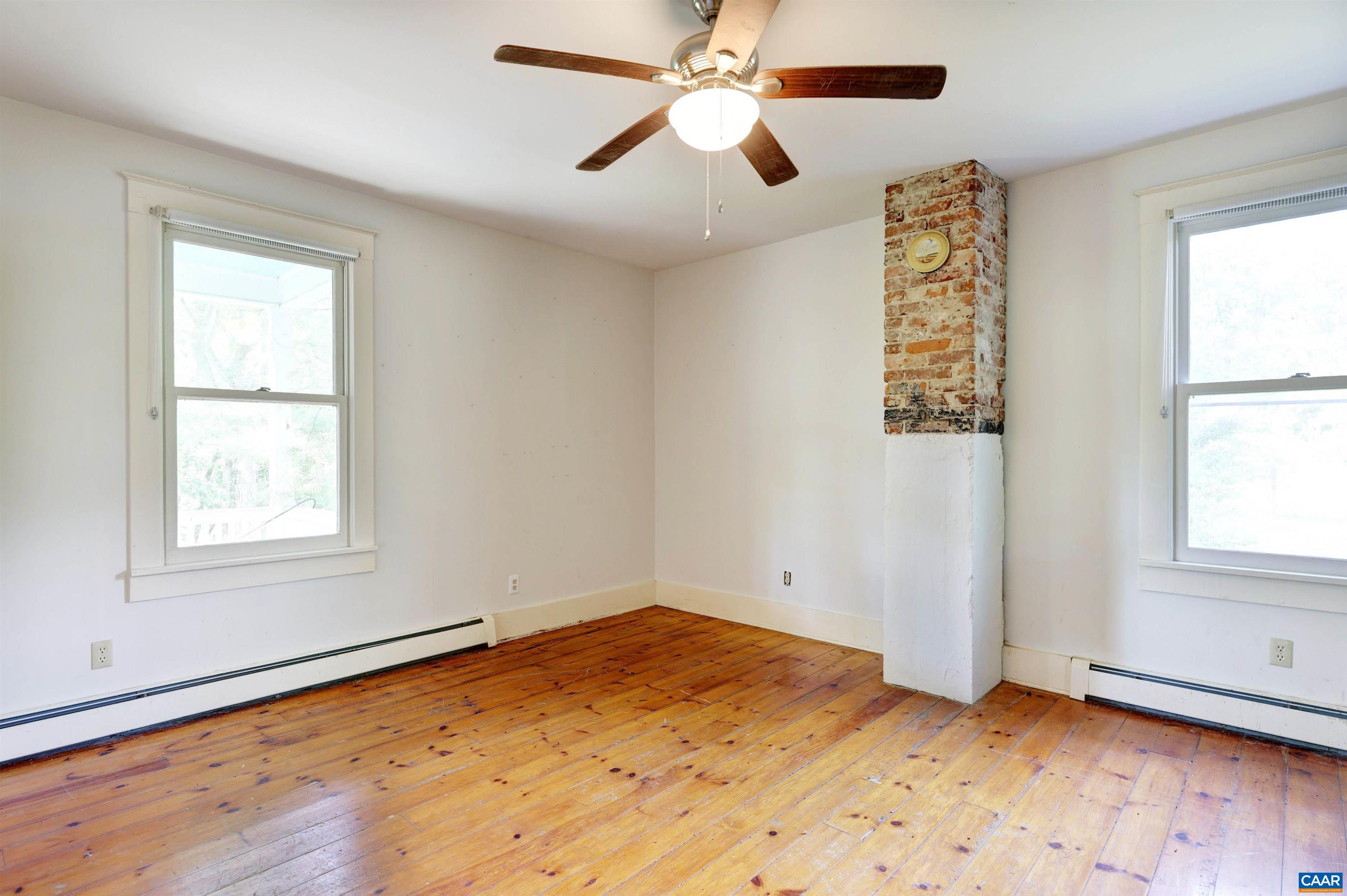 26 VINEYARD DR, MILLBORO, Virginia 24460, 3 Bedrooms Bedrooms, ,2 BathroomsBathrooms,Residential,26 VINEYARD DR,676000 MLS # 676000