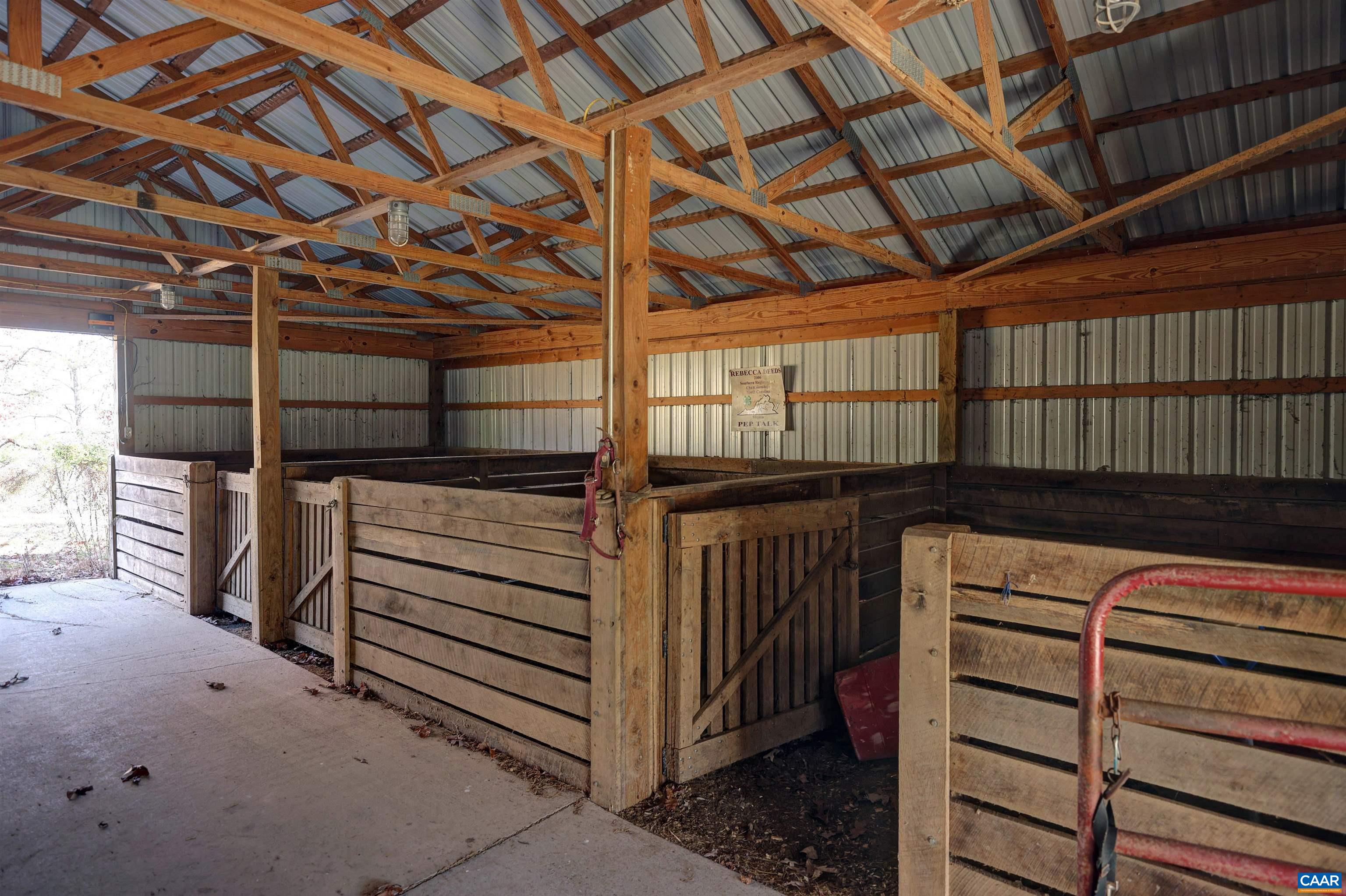 26 VINEYARD DR, MILLBORO, Virginia 24460, 3 Bedrooms Bedrooms, ,2 BathroomsBathrooms,Residential,26 VINEYARD DR,676000 MLS # 676000