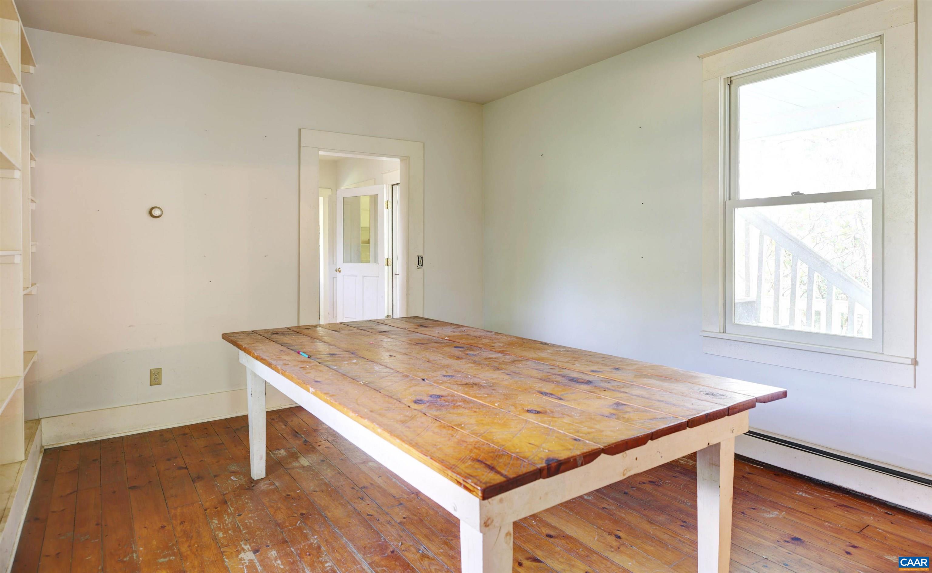 26 VINEYARD DR, MILLBORO, Virginia 24460, 3 Bedrooms Bedrooms, ,2 BathroomsBathrooms,Residential,26 VINEYARD DR,676000 MLS # 676000