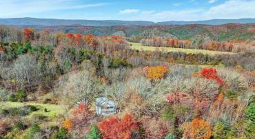 26 VINEYARD DR, MILLBORO, Virginia 24460, 3 Bedrooms Bedrooms, ,2 BathroomsBathrooms,Residential,26 VINEYARD DR,676000 MLS # 676000