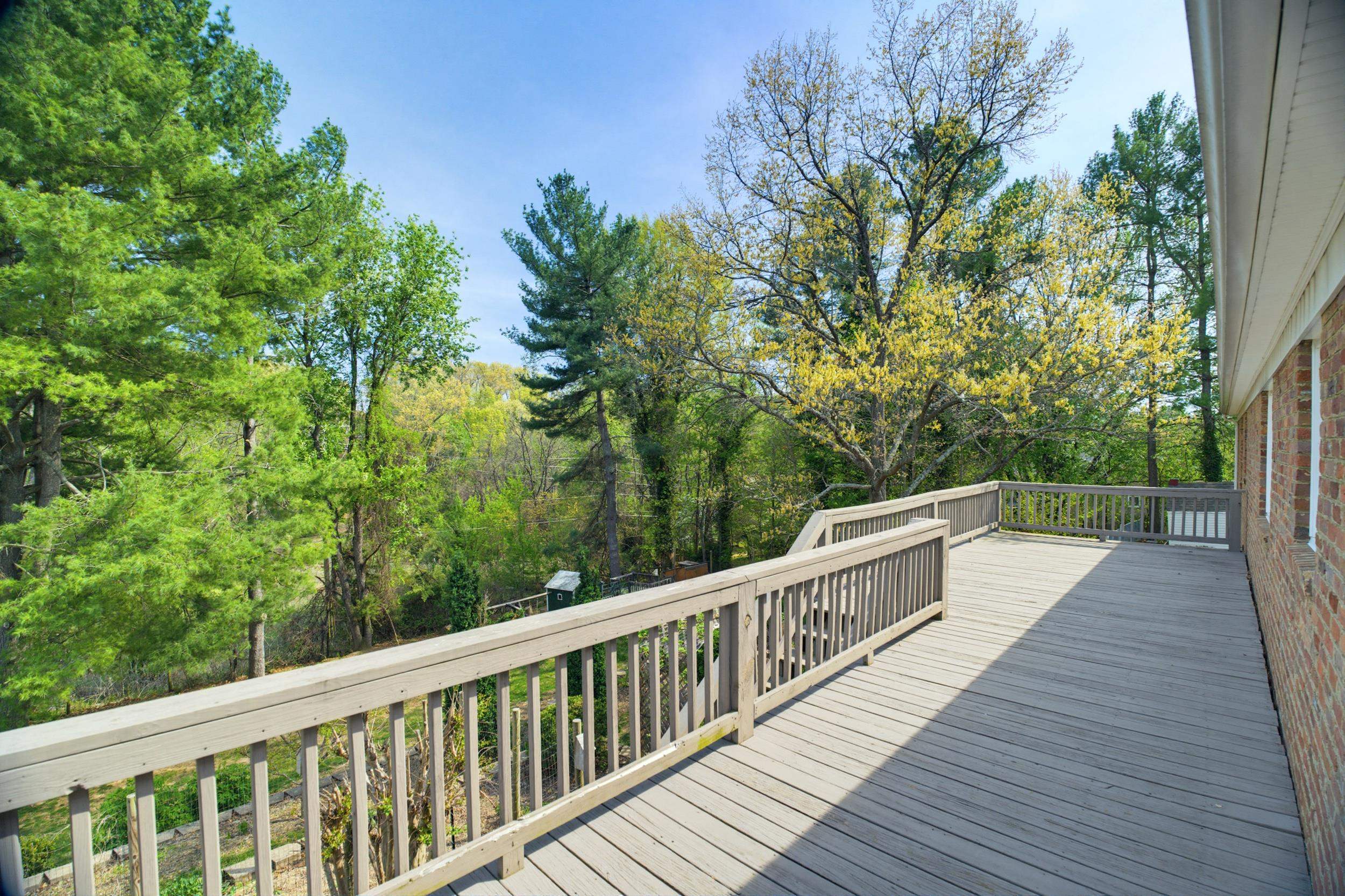 505 VICTORIA DR, STAUNTON, Virginia 24401, 4 Bedrooms Bedrooms, ,3 BathroomsBathrooms,Residential,505 Victoria Dr. Staunton VA 24401,505 VICTORIA DR,676002 MLS # 676002