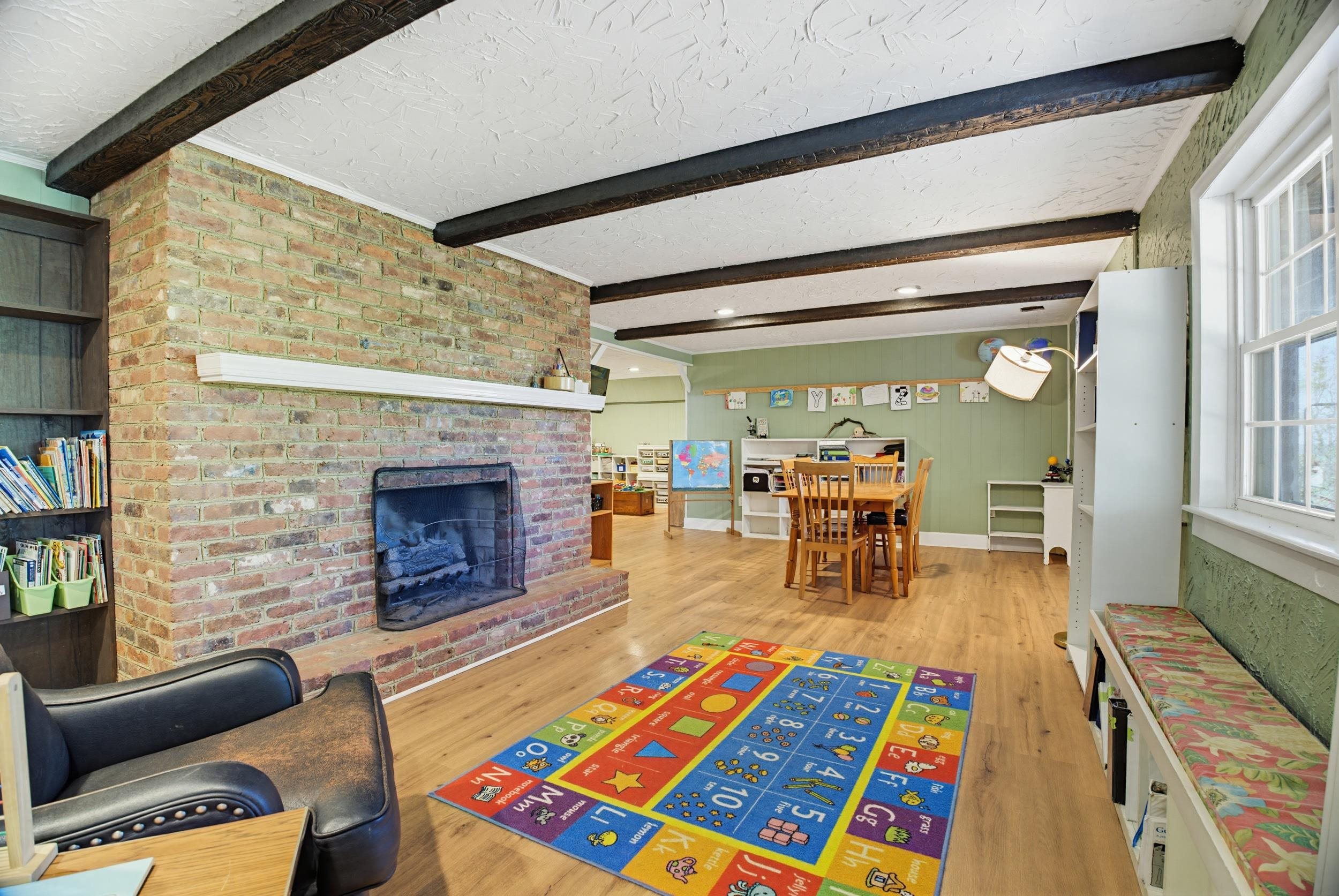 505 VICTORIA DR, STAUNTON, Virginia 24401, 4 Bedrooms Bedrooms, ,3 BathroomsBathrooms,Residential,505 Victoria Dr. Staunton VA 24401,505 VICTORIA DR,676002 MLS # 676002