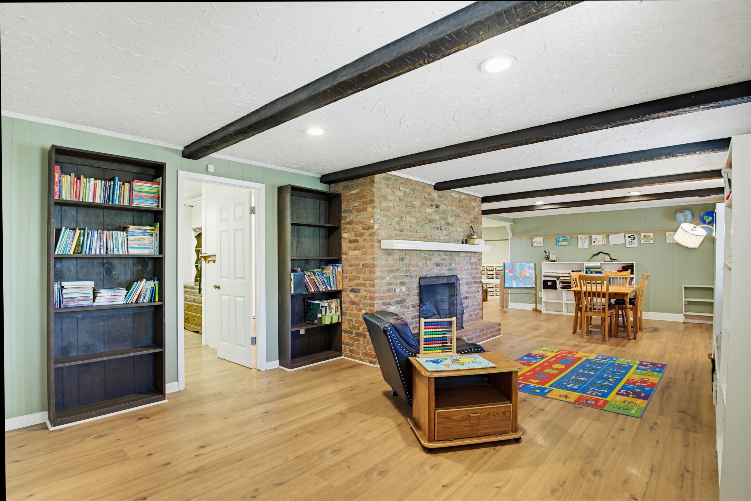 505 VICTORIA DR, STAUNTON, Virginia 24401, 4 Bedrooms Bedrooms, ,3 BathroomsBathrooms,Residential,505 Victoria Dr. Staunton VA 24401,505 VICTORIA DR,676002 MLS # 676002