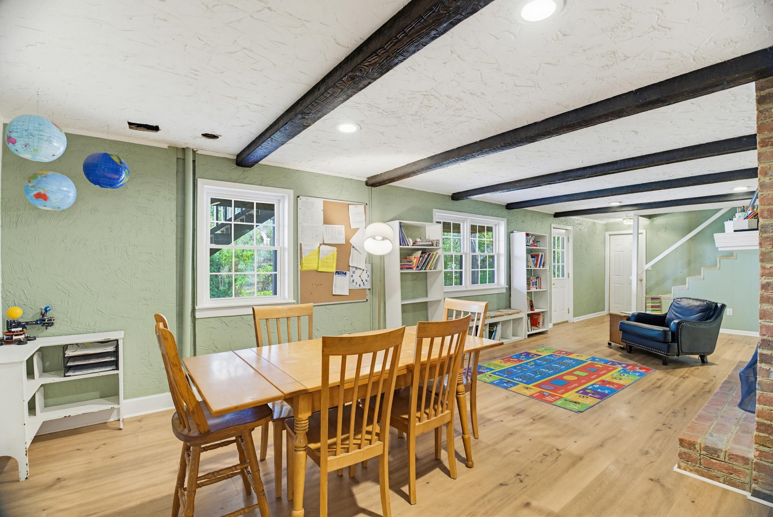 505 VICTORIA DR, STAUNTON, Virginia 24401, 4 Bedrooms Bedrooms, ,3 BathroomsBathrooms,Residential,505 Victoria Dr. Staunton VA 24401,505 VICTORIA DR,676002 MLS # 676002