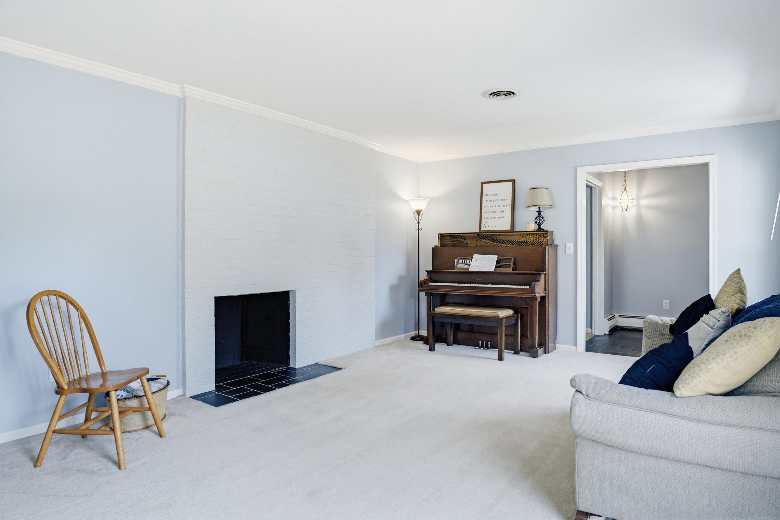 505 VICTORIA DR, STAUNTON, Virginia 24401, 4 Bedrooms Bedrooms, ,3 BathroomsBathrooms,Residential,505 Victoria Dr. Staunton VA 24401,505 VICTORIA DR,676002 MLS # 676002