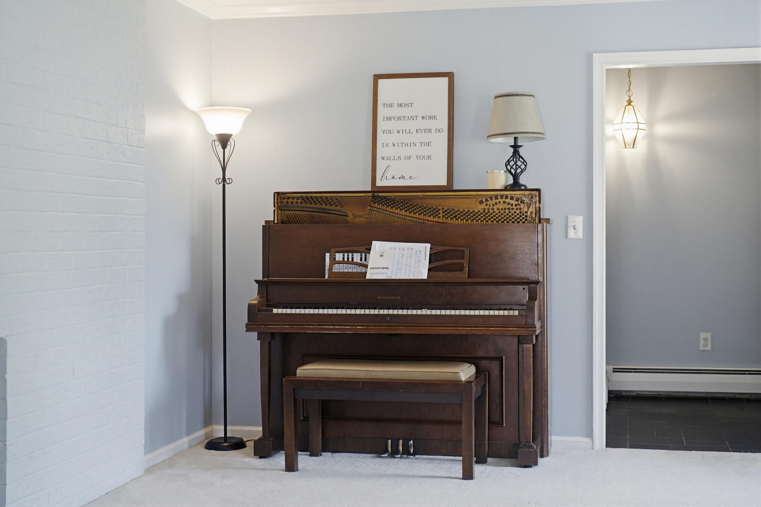 505 VICTORIA DR, STAUNTON, Virginia 24401, 4 Bedrooms Bedrooms, ,3 BathroomsBathrooms,Residential,505 Victoria Dr. Staunton VA 24401,505 VICTORIA DR,676002 MLS # 676002