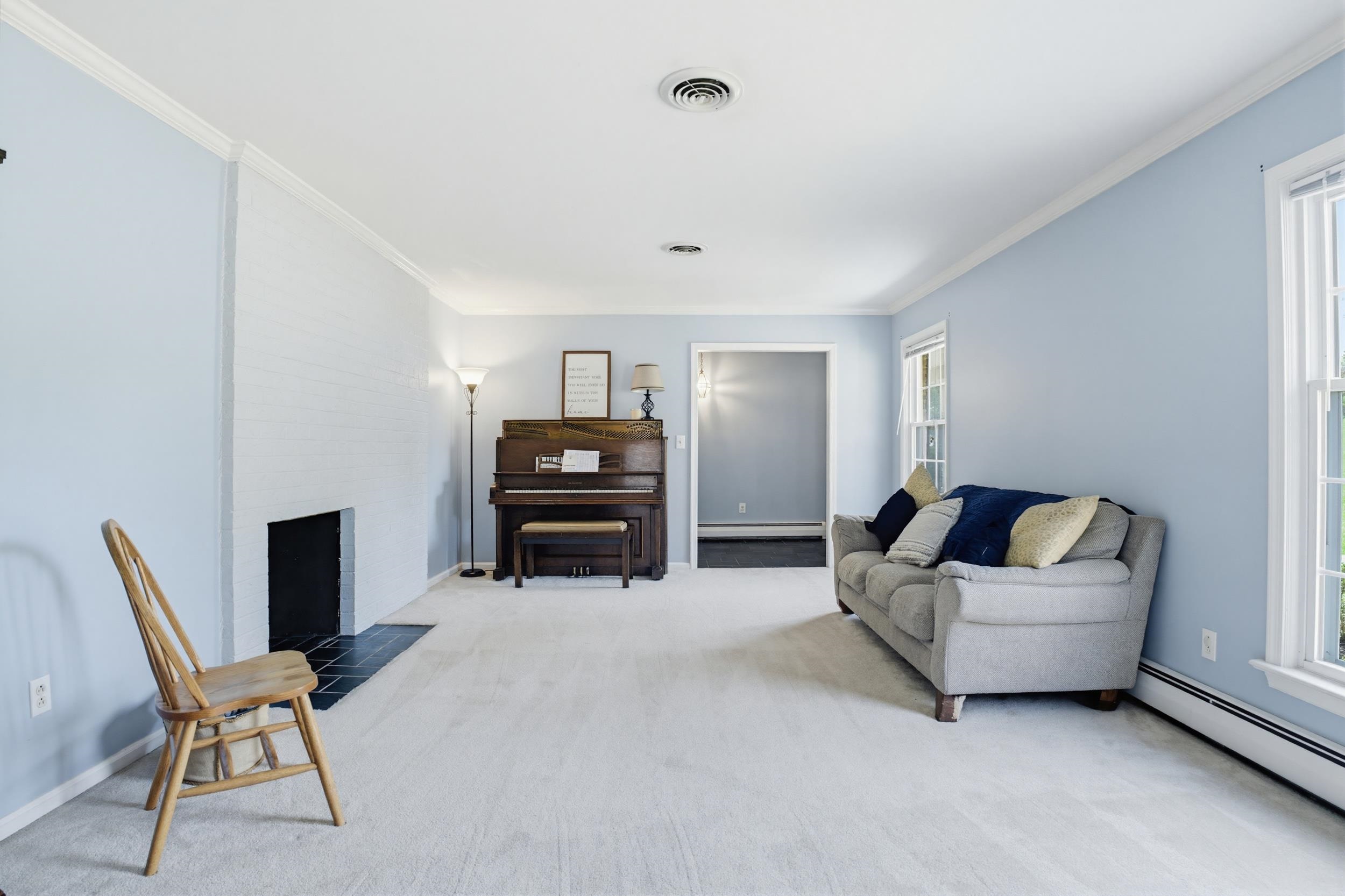 505 VICTORIA DR, STAUNTON, Virginia 24401, 4 Bedrooms Bedrooms, ,3 BathroomsBathrooms,Residential,505 Victoria Dr. Staunton VA 24401,505 VICTORIA DR,676002 MLS # 676002