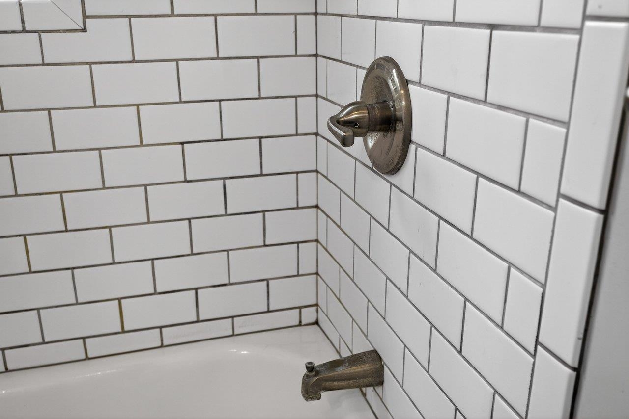 1856 GRAVELS RD, ROCKINGHAM, Virginia 22802, 2 Bedrooms Bedrooms, ,1 BathroomBathrooms,Residential,1856 GRAVELS RD,676004 MLS # 676004