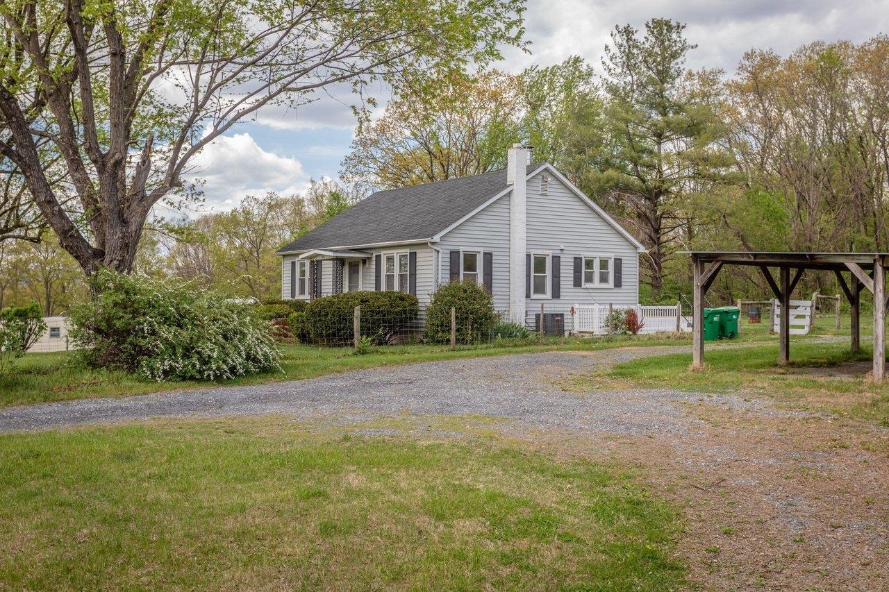 1856 GRAVELS RD, ROCKINGHAM, Virginia 22802, 2 Bedrooms Bedrooms, ,1 BathroomBathrooms,Residential,1856 GRAVELS RD,676004 MLS # 676004