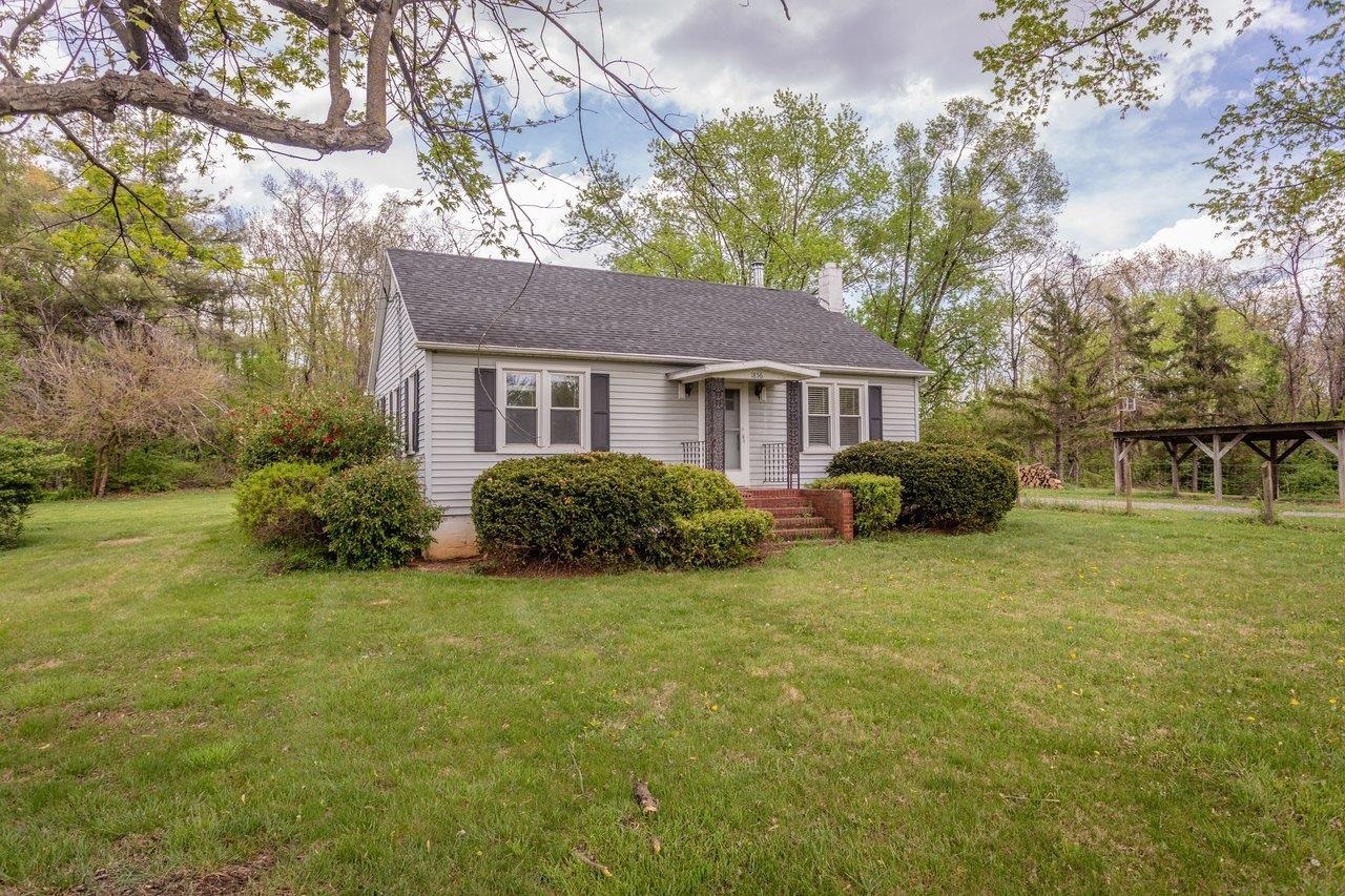 1856 GRAVELS RD, ROCKINGHAM, Virginia 22802, 2 Bedrooms Bedrooms, ,1 BathroomBathrooms,Residential,1856 GRAVELS RD,676004 MLS # 676004