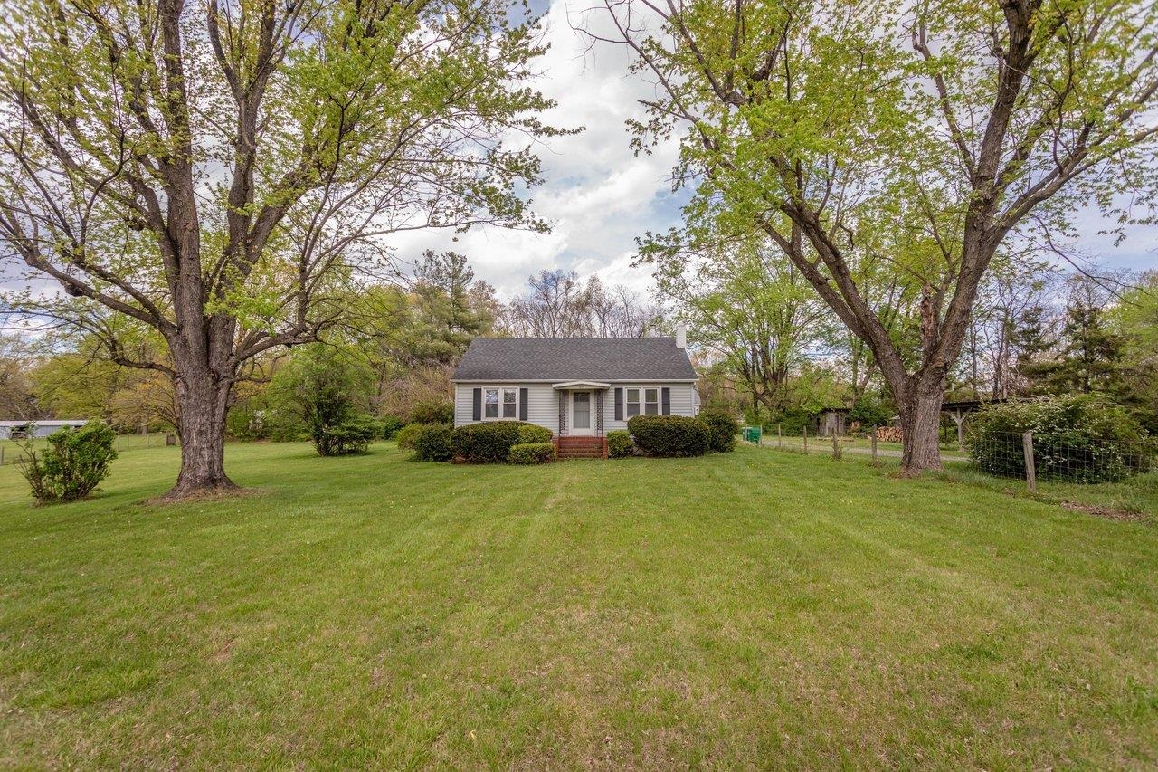 1856 GRAVELS RD, ROCKINGHAM, Virginia 22802, 2 Bedrooms Bedrooms, ,1 BathroomBathrooms,Residential,1856 GRAVELS RD,676004 MLS # 676004