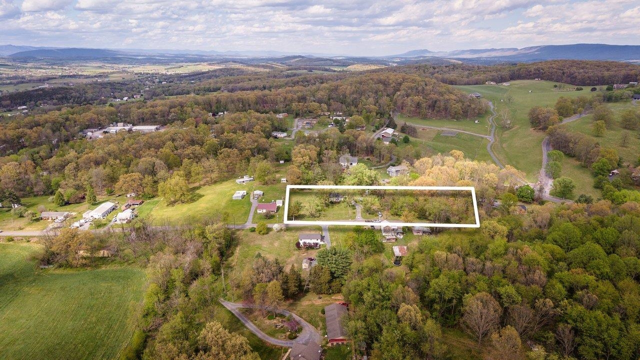 1856 GRAVELS RD, ROCKINGHAM, Virginia 22802, 2 Bedrooms Bedrooms, ,1 BathroomBathrooms,Residential,1856 GRAVELS RD,676004 MLS # 676004