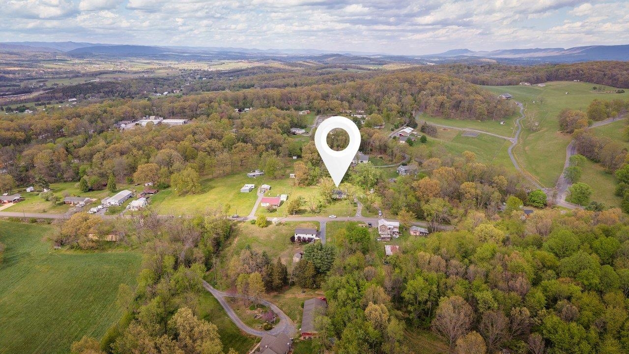 1856 GRAVELS RD, ROCKINGHAM, Virginia 22802, 2 Bedrooms Bedrooms, ,1 BathroomBathrooms,Residential,1856 GRAVELS RD,676004 MLS # 676004