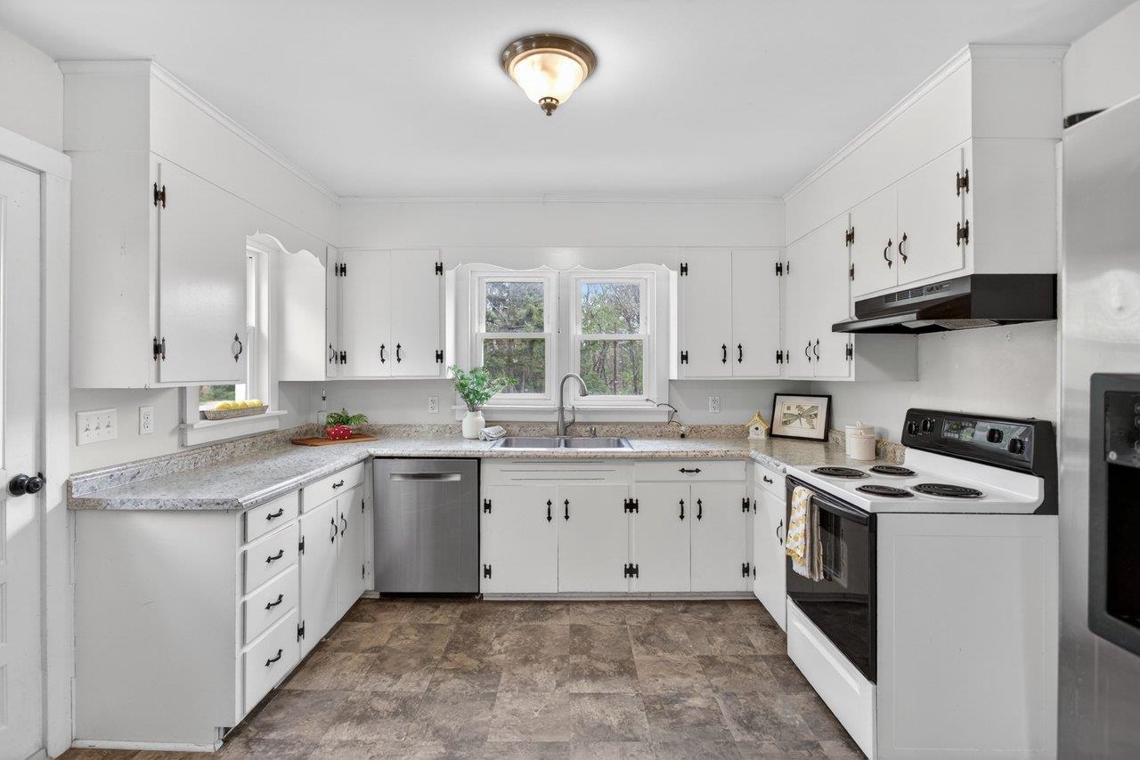 1856 GRAVELS RD, ROCKINGHAM, Virginia 22802, 2 Bedrooms Bedrooms, ,1 BathroomBathrooms,Residential,1856 GRAVELS RD,676004 MLS # 676004