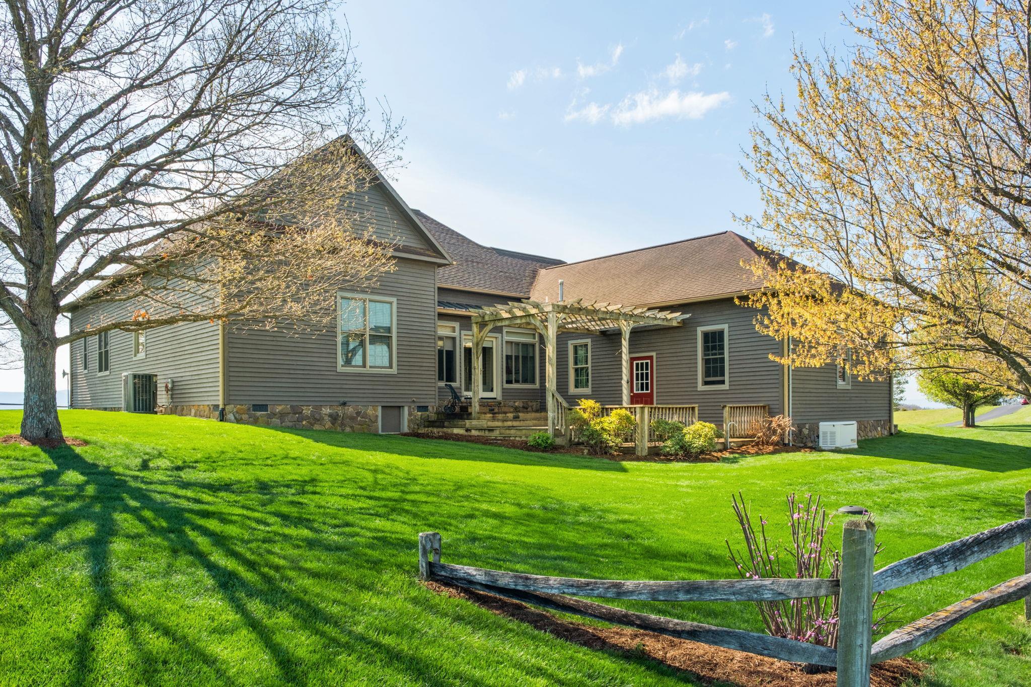 4263 FRIEDENS CHURCH RD, MOUNT CRAWFORD, Virginia 22841, 3 Bedrooms Bedrooms, ,2 BathroomsBathrooms,Residential,4263 FRIEDENS CHURCH RD,676005 MLS # 676005