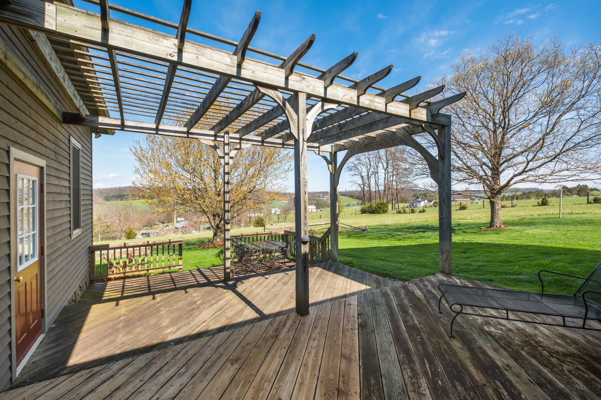 4263 FRIEDENS CHURCH RD, MOUNT CRAWFORD, Virginia 22841, 3 Bedrooms Bedrooms, ,2 BathroomsBathrooms,Residential,4263 FRIEDENS CHURCH RD,676005 MLS # 676005