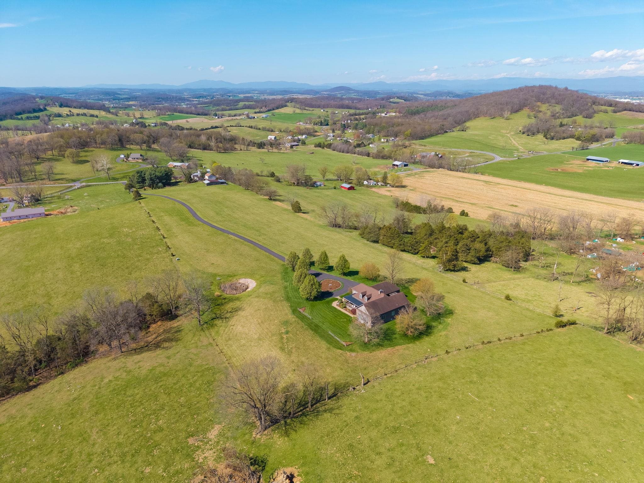 4263 FRIEDENS CHURCH RD, MOUNT CRAWFORD, Virginia 22841, 3 Bedrooms Bedrooms, ,2 BathroomsBathrooms,Residential,4263 FRIEDENS CHURCH RD,676005 MLS # 676005