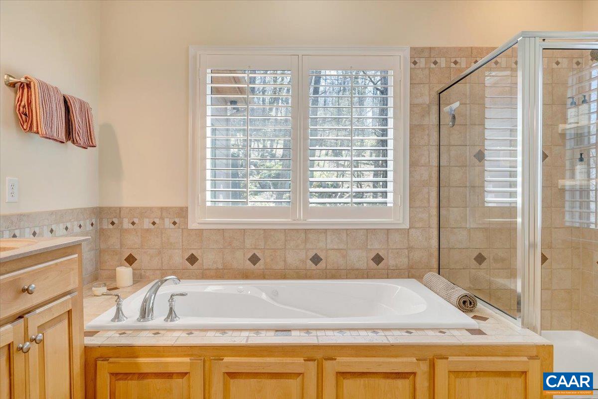 115 HEMLOCK DR, WINTERGREEN RESORT, Virginia 22967, 5 Bedrooms Bedrooms, ,3 BathroomsBathrooms,Residential,115 HEMLOCK DR,676009 MLS # 676009