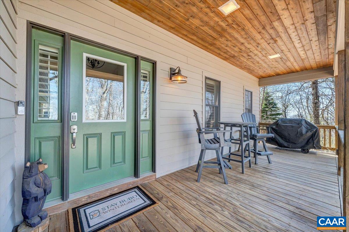 115 HEMLOCK DR, WINTERGREEN RESORT, Virginia 22967, 5 Bedrooms Bedrooms, ,3 BathroomsBathrooms,Residential,115 HEMLOCK DR,676009 MLS # 676009