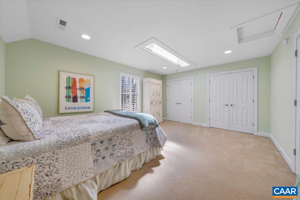 115 HEMLOCK DR, WINTERGREEN RESORT, Virginia 22967, 5 Bedrooms Bedrooms, ,3 BathroomsBathrooms,Residential,115 HEMLOCK DR,676009 MLS # 676009