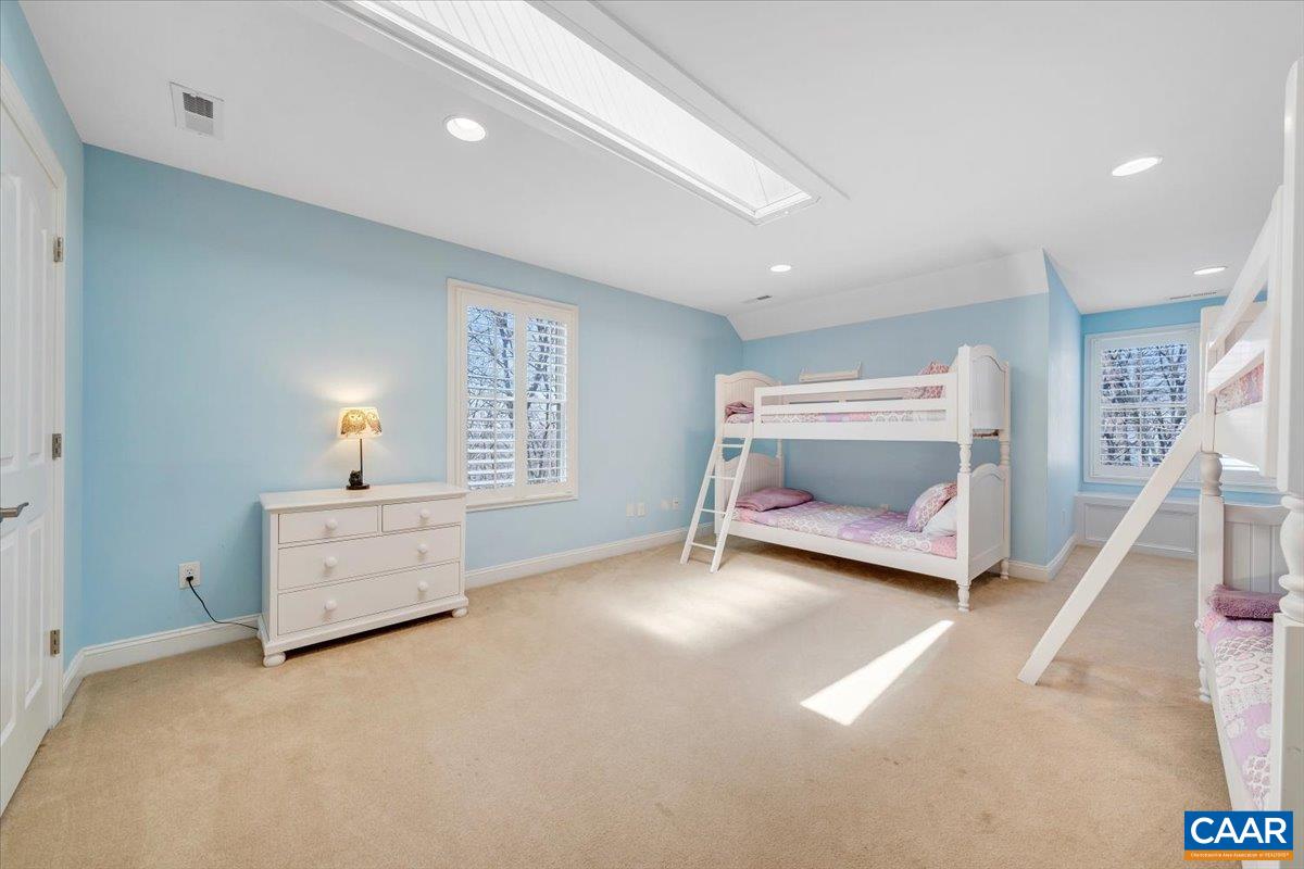 115 HEMLOCK DR, WINTERGREEN RESORT, Virginia 22967, 5 Bedrooms Bedrooms, ,3 BathroomsBathrooms,Residential,115 HEMLOCK DR,676009 MLS # 676009