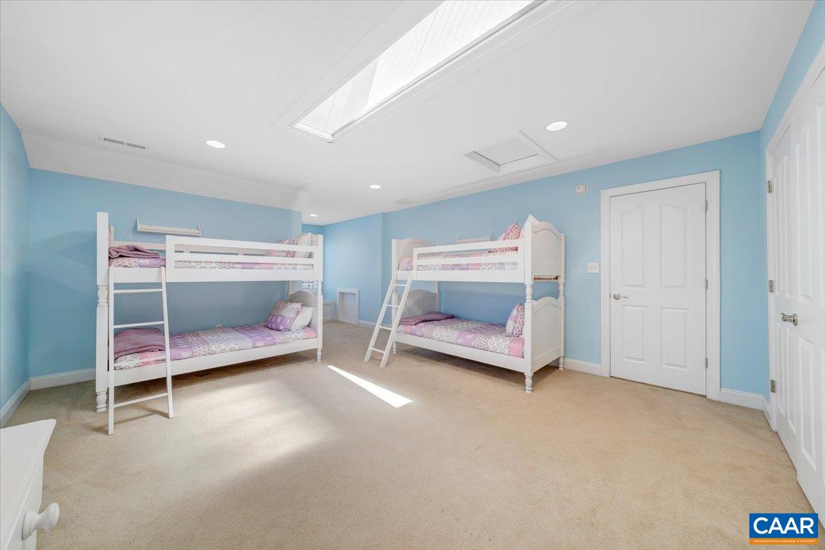 115 HEMLOCK DR, WINTERGREEN RESORT, Virginia 22967, 5 Bedrooms Bedrooms, ,3 BathroomsBathrooms,Residential,115 HEMLOCK DR,676009 MLS # 676009