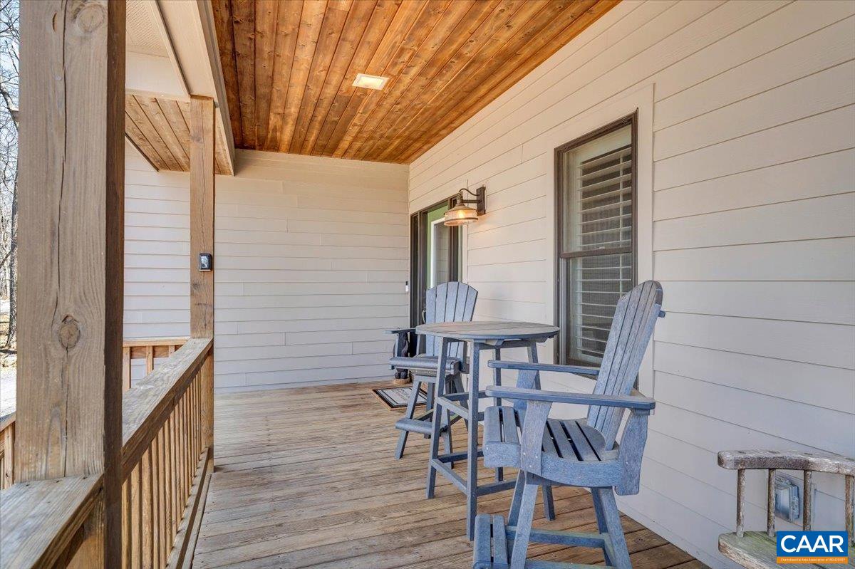 115 HEMLOCK DR, WINTERGREEN RESORT, Virginia 22967, 5 Bedrooms Bedrooms, ,3 BathroomsBathrooms,Residential,115 HEMLOCK DR,676009 MLS # 676009